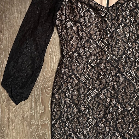 DRESS THE POPULATION Black/nude Esperanza
Lace Mini Dress size Large L - Picture 8 of 9